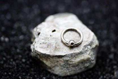 14k Fixed Bead Ring - Avanti Body Jewelry